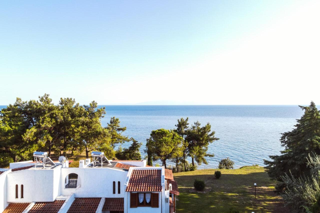 Luna Villa Private Beach Néa Iráklia Exterior foto