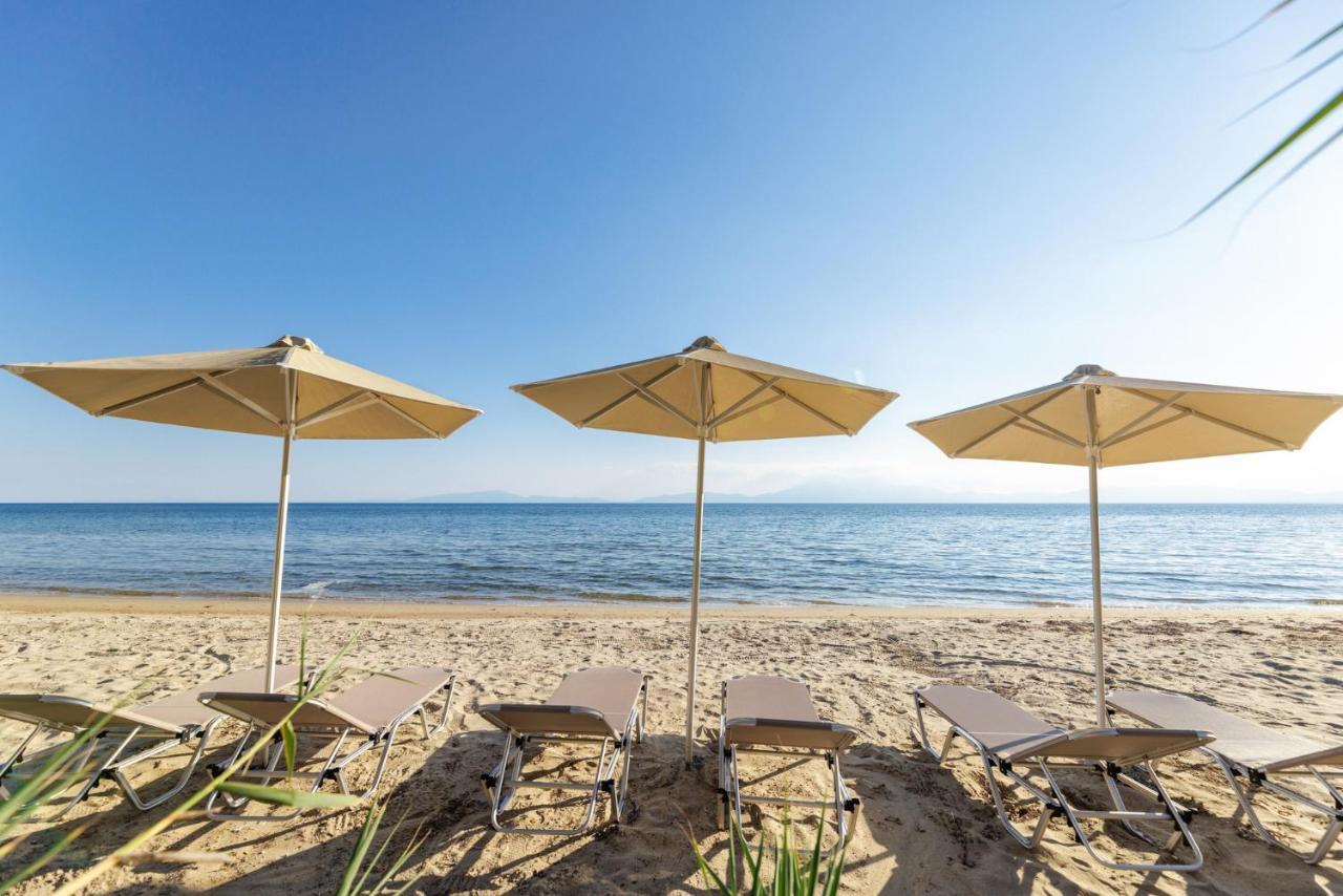 Luna Villa Private Beach Néa Iráklia Exterior foto